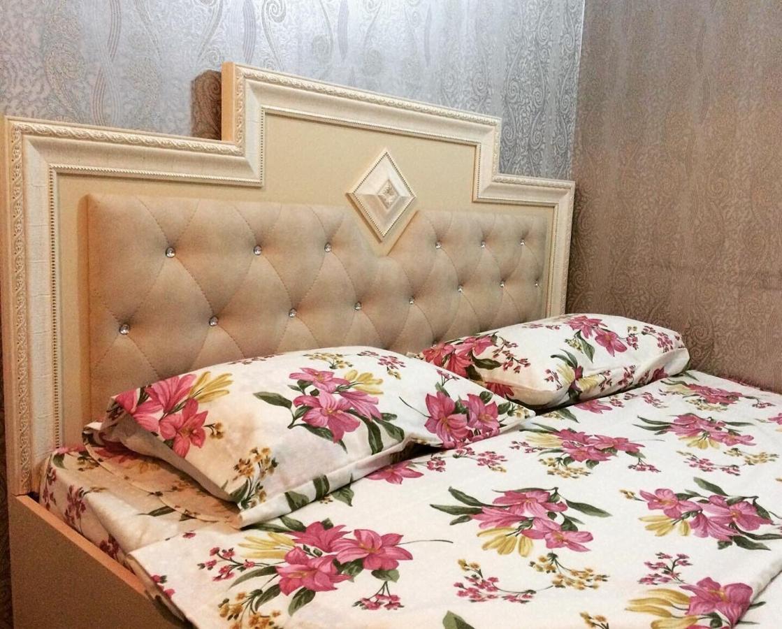 Crystal Villa Hotel เยเรวาน ภายนอก รูปภาพ